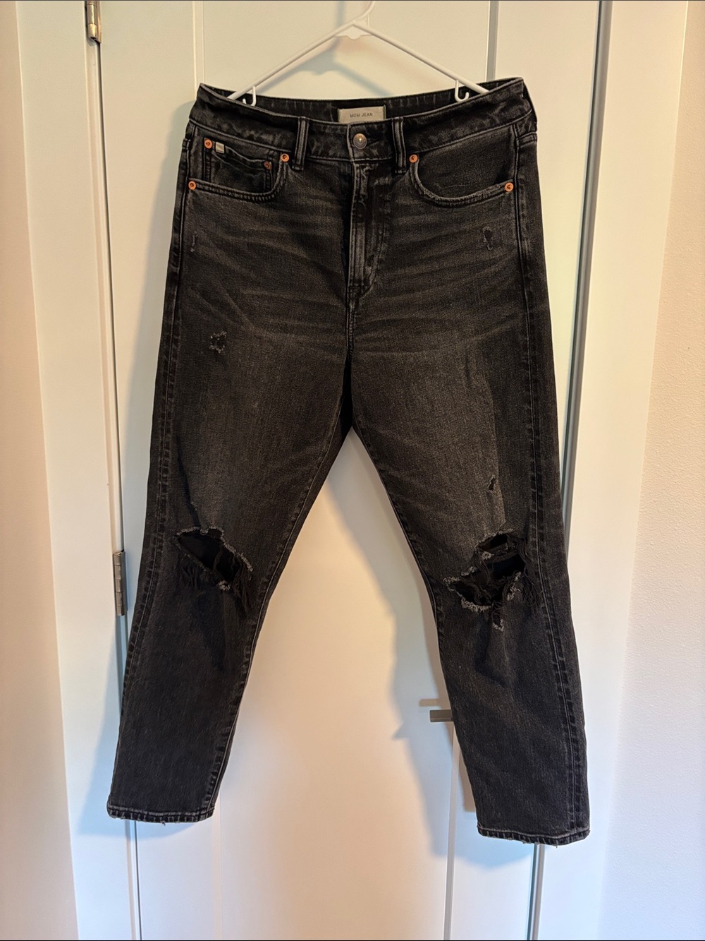 American Eagle AE77 Distressed Black Mom Jeans